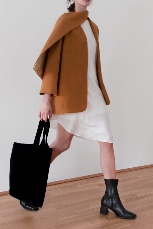 WOOL JACKET in warm brown