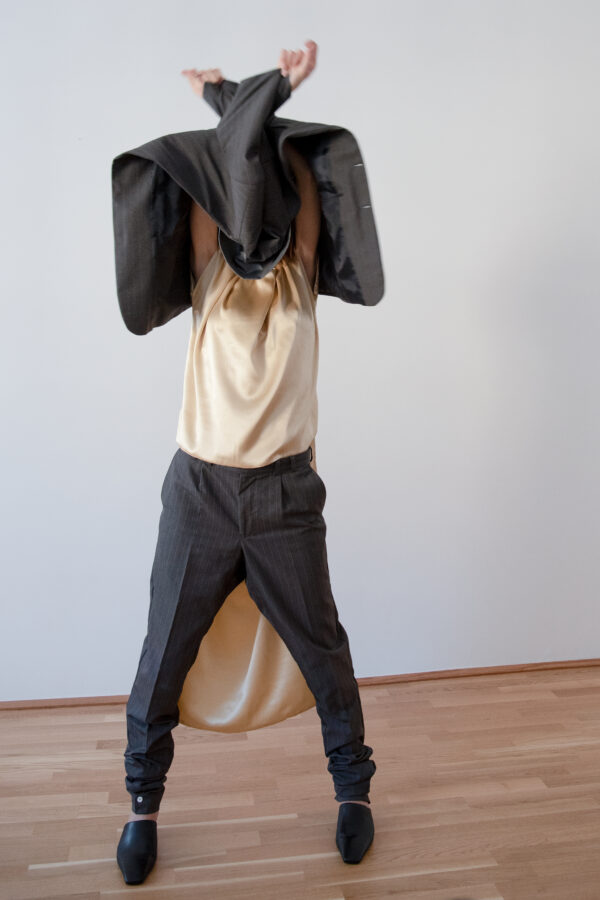 upcycled deadstock silk blouse sustainable fashion Öskjonheit